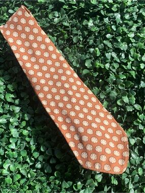As Is 1940s seashell tie